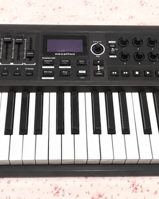 Novation Impulse 61 MIDI Controller – 61 tasti