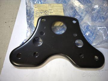 PIASTRA SUPERIORE FORCELLA BRAVO SUPERBRAVO PIAGGI