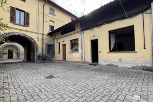 2 LOCALI A ORZIVECCHI