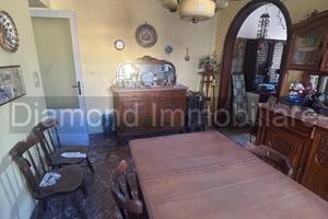 Casa singola su tre livelli a Giarre