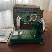 Macchina per cucito necchi vintage