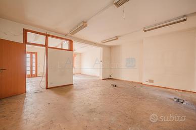 PIEVE DI SOLIGO ufficio 100mq convertibile C403-T