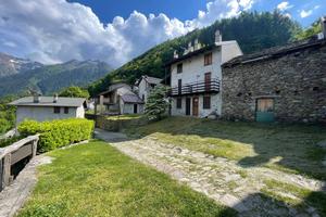 Casa indipendente di 87 m² con 3 locali a Delebio
