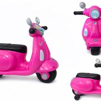 Vespa chicco cavalcabile rosa.