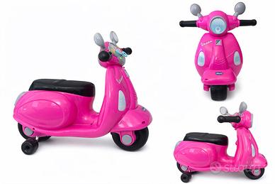 Vespa chicco cavalcabile rosa.