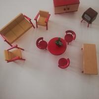 Mobili in legno in miniature anni 70