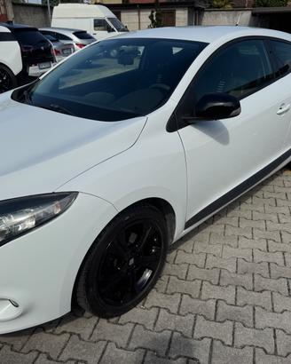 Renault Megane Coupé 1.5 dCi 110CV neopatentati
