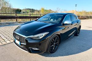 Infiniti Q30