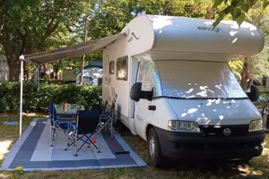 Camper Elnagh 7 posti vaggio e dormire