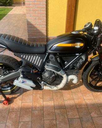 Ducati scrambler FT