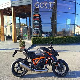 KTM 1390 Super Duke R Black
