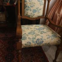 poltroncina legno e stoffa