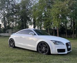 Audi tt mk2 8j