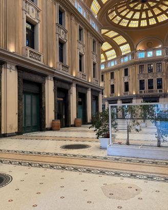 Galleria V. Emanuele locale commerciale cat c/1