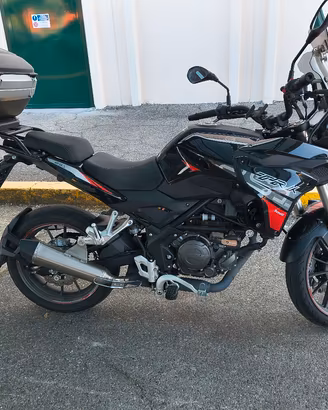 Benelli Trk 251