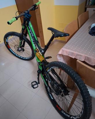 SPECIALIZED DEMO 8 CARBON TAGLIA XL