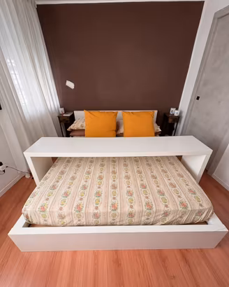 Letto matrimoniale Ikea con doghe