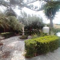 Villetta sita sulla piana di Campofelice lato mare