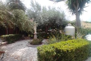 Villetta sita sulla piana di Campofelice lato mare