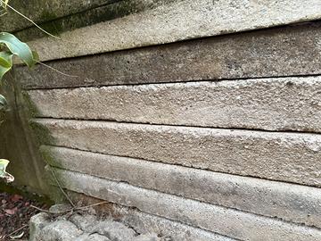 Pietre ornamentali per bordure da giardino.