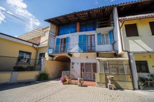CASA SEMINDIPENDENTE A RIVAROLO CANAVESE