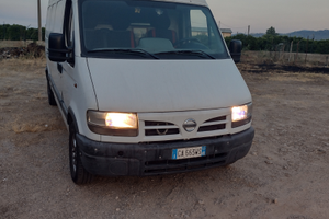 Furgone Nissan intersstar