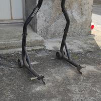 cavalletto moto