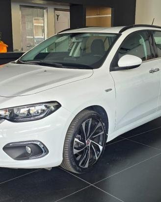 FIAT Tipo 1.3 Mjt S&S SW Lounge
