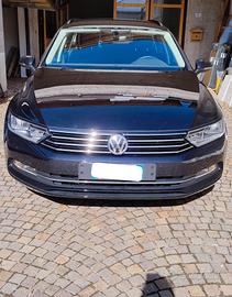 vando Volkswagen Passat 