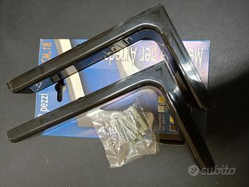 Reggimensole colore nero