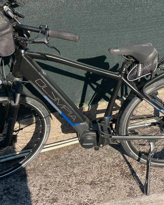 Bici a pedalata assistita elettrica