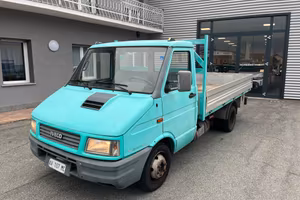 Iveco Daily 35.10 2.8 TD PL Cabinato Basic