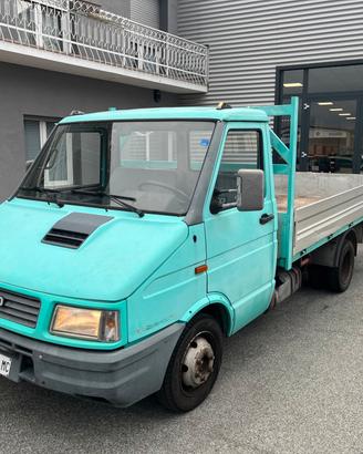 Iveco Daily 35.10 2.8 TD PL CASSONE FISSO prezzo p