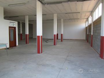 Locale Commerciale Artigianale