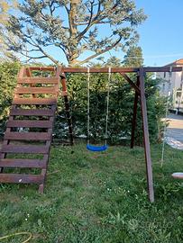 altalena scaletta e corda da giardino