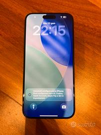 Apple iphone 15 pro max con E Sim