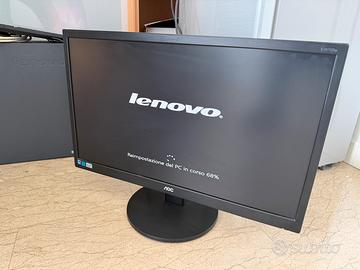 3 monitor in blocco due da 24’ e uno da 22’