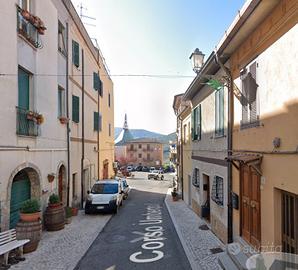 Nerola luminoso trilocale con vista panoramica