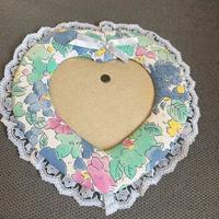 Portafoto cornice cuore stoffa pizzo fiocco