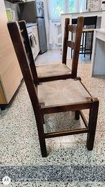 Coppia di sedie vintage in legno massello e paglia