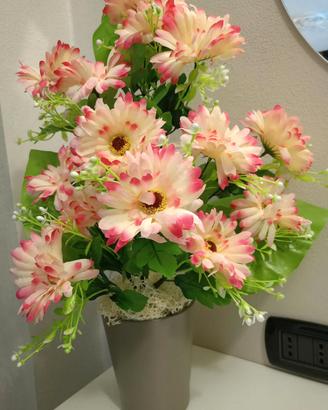 fiori artificiali bianco rosa
