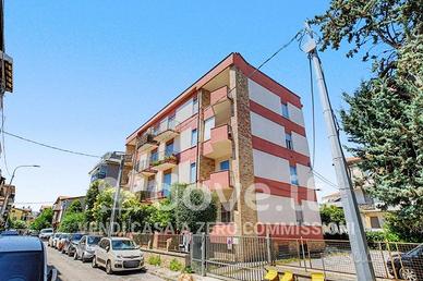 Appartamento di 120 m² con 4 locali e posto auto a