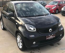 SMART Forfour 70 1.0 Passion