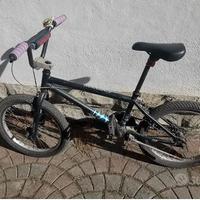 bicicletta bmx