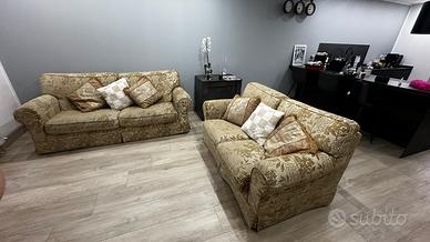 Divano marca ‘Divani&Divani’ - Stile Classico