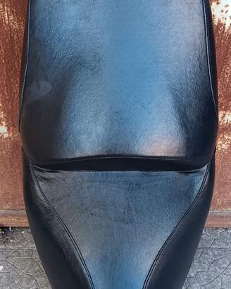 SELLA NERA PIAGGIO BEVERLY  300 ie ritappezzata