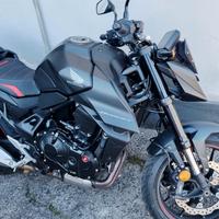 Honda Hornet 750 - 2025