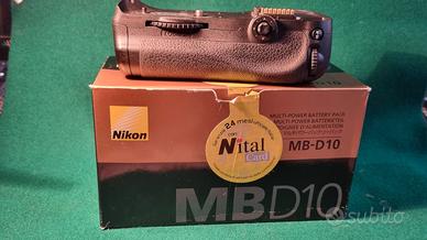 Nikon MB-D10 mai utilizzato