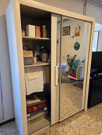 Armadio bianco 210x154x62 con specchio