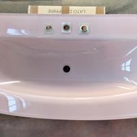 Lavandino sospeso in vetro con porta asciugamani 